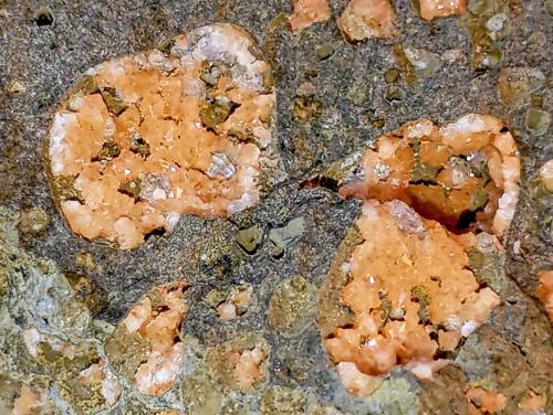 Analcima y gmelinita<br />Cantera Little Plains, Distrito Blue Tier, Consejo Break O'Day, Tasmania, Australia<br />7 x 5 cm.<br /> (Autor: Felipe Abolafia)