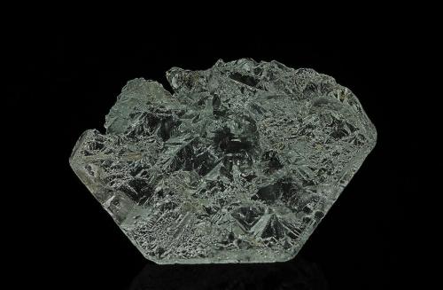 Beryl<br />Golconda pegmatite, Governador Valadares, Vale do Rio Doce, Minas Gerais, Brazil<br />4.7 x 3.4 cm<br /> (Author: am mizunaka)