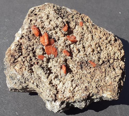 Heulandite<br />Drio le Pale, Buffaure, Moena, Provincia Trento, Trentino-Alto Adige (Trentino-Südtirol), Italia<br />7,5 x 7 cm<br /> (Author: Volkmar Stingl)