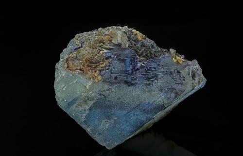 Fluorite, Ferberite, Arsenopyrite, Siderite<br />Minas da Panasqueira, level 1, Aldeia de São Francisco de Assis, Covilhã, Castelo Branco, Cova da Beira, Centro, Portugal<br />11.0 x 9.0 cm<br /> (Author: am mizunaka)