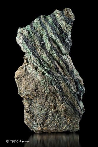 Uraninita<br />Eureka Mine, Castell-estaó, La Torre de Cabdella, Comarca Pallars Jussà, Lérida / Lleida, Catalonia / Catalunya, Spain<br />4,5cm x 9cm x 1,5cm<br /> (Autor: Pere Alonso)