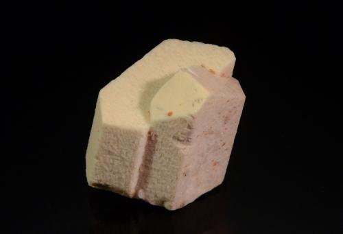 Microcline, Florencite-(Ce)<br />Mina Rumi Tucu, formación Papachacra, granito El Portezuelo, Cerro León Muerto, Departamento Belén, Provincia Catamarca, Argentina<br />2.1 x 1.8 x 1.4 cm<br /> (Author: Michael Shaw)