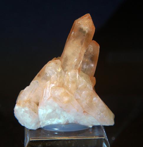 Cuarzo<br />Zona Embalse de Almendra, Sardón de los Frailes, Comarca Tierra de Ledesma, Salamanca, Castilla y León, España<br />5.5 x 5.5 cm<br /> (Autor: Pedro Antonio)