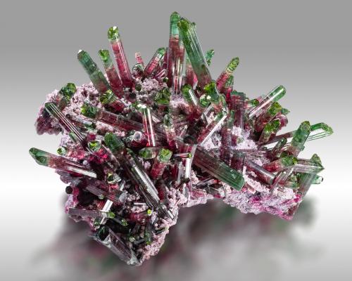 Elbaite with 'lepidolite'<br />Aricanga Mine, São José da Safira, Governador Valadares, Vale do Rio Doce, Minas Gerais, Brazil<br />40 x 23 x 13.5 cm / main crystal: 16 cm.<br /> (Author: MIM Museum)