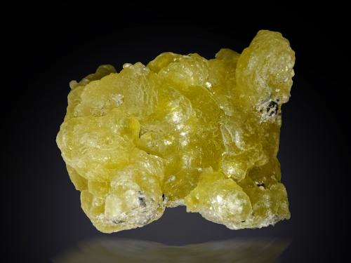 Brucite<br />Killa Saifullah District, Balochistan (Baluchistan), Pakistan<br />40 mm x 36 mm x 34 mm<br /> (Author: Firmo Espinar)