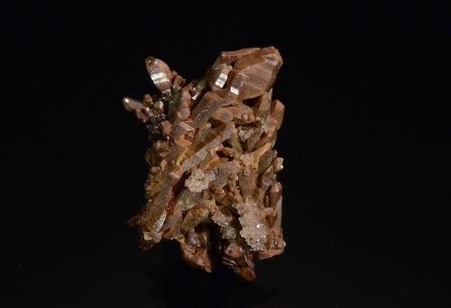 Vanadinite<br />Mina Potosí, Santo Domingo (Francisco Portillo), Distrito Santa Eulalia, Municipio Aquiles Serdán, Chihuahua, México<br />2.3 x 1.5 cm<br /> (Author: Michael Shaw)