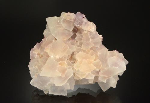 Fluorite<br />San Francisco del Oro Mine, San Francisco del Oro, Municipio San Francisco del Oro, Chihuahua, Mexico<br />8.0 x 7.2 x 2.7 cm<br /> (Author: Michael Shaw)