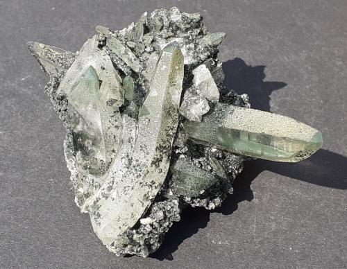 Quartz, Chlorite (Group)<br />Mallnitz, Spittal an der Drau, Hohe Tauern, Carinthia/Kärnten, Austria<br />6 x 6 cm<br /> (Author: Volkmar Stingl)