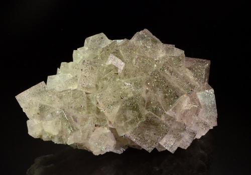 Fluorite<br />Ladywash Mine, Eyam, Derbyshire, England / United Kingdom<br />7.8 x 5.7 x 3.3 cm<br /> (Author: Michael Shaw)
