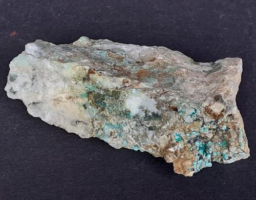 Theisite, Malachite, Dolomite<br />Ringenwechsel Mining District, Troi, District Schwaz, Inn Valley, North Tyrol, Tyrol/Tirol, Austria<br />7,5 x 4 cm<br /> (Author: Volkmar Stingl)