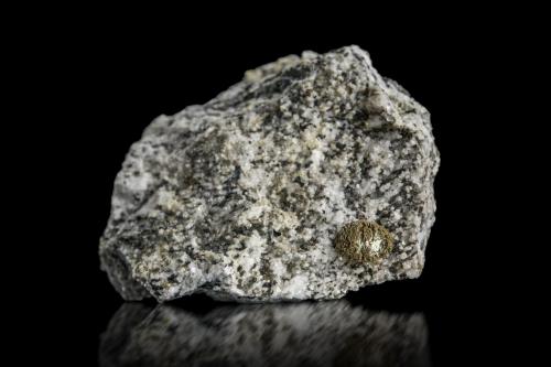 Gasparite-(Ce)<br />Monte Cervandone, Devero Alp, Baceno, Ossola Valley, Verbano-Cusio-Ossola Province, Piedmont (Piemonte), Italy<br />5 x 4 x 2 cm / main crystal: 0.7 cm.<br /> (Author: MIM Museum)