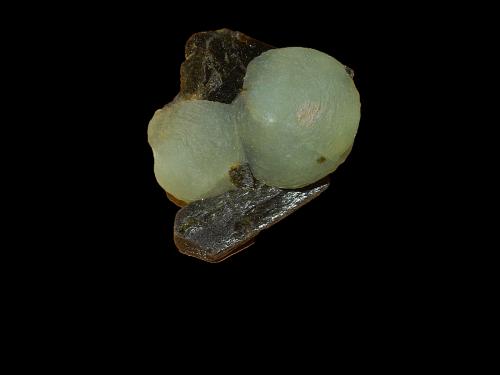 Prehnite and Epidote<br />Kayes Region, Mali<br />50 mm x 40 mm x 30 mm<br /> (Author: Dany Mabillard)