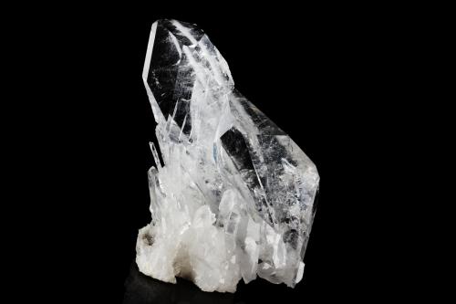 Quartz (variety faden)<br />South Waziristan, Khyber Pakhtunkhwa Province, Pakistan<br />11 x 8 x 9.5 cm<br /> (Author: MIM Museum)
