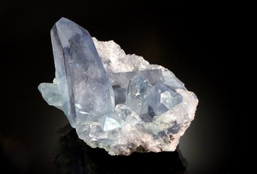 Celestine<br />Sakoany deposit, Katsepy Commune, Mitsinjo District, Boeny Region, Mahajanga (Majunga) Province, Madagascar<br />7.5 x 6.0 x 5.5 cm<br /> (Author: Michael Shaw)