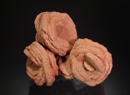 Barite<br />Lake Thunderbird area, Norman, Cleveland County, Oklahoma, USA<br />6.5 x 5.6 x 3.4 cm<br /> (Author: Michael Shaw)