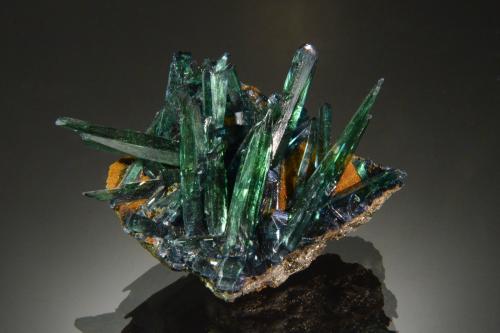 Vivianite<br />Mina Huanuni, Huanuni, Provincia Dalence, Departamento Oruro, Bolivia<br />5.2 x 3.6 x 2.5 cm<br /> (Author: Michael Shaw)