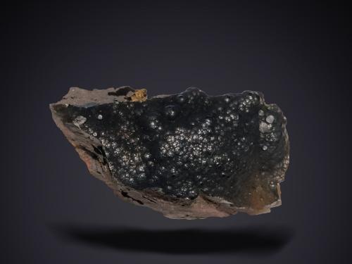 Goethite<br />Monte de Hierro group of mines, Cerro del Hierro, San Nicolás del Puerto-Constantina, Comarca Sierra Norte de Sevilla, Seville, Andalusia, Spain<br />38 mm x 25 mm x 20 mm<br /> (Author: Firmo Espinar)