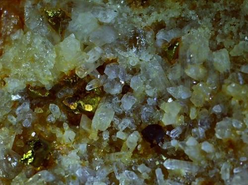 Chalcopyrite, Quartz<br />Klammalm, Navis, Innsbruck-Land District, North Tyrol, Tyrol/Tirol, Austria<br />7 x 6 cm<br /> (Author: Volkmar Stingl)
