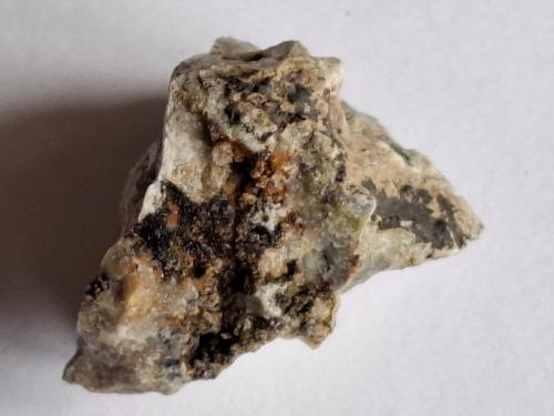 Erythrite, Acanthite, Silver, Calcite<br />Stocker adit, Silberberg mining district, Reith im Alpbachtal, Kufstein District, Inn Valley, North Tyrol, Tyrol/Tirol, Austria<br />3 x 3 cm<br /> (Author: Volkmar Stingl)