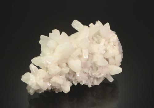 Baryte<br />Wanlockhead, Dumfries and Galloway, Kirkcudbrightshire, Scotland / United Kingdom<br />7.4 x 4.7 x 4.0 cm<br /> (Author: Michael Shaw)