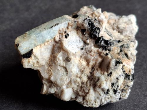 Beryl (variety aquamarine)<br />Naxos, Cyclade Islands, Kykládes Prefecture, Aegean Islands Department (Aiyaíon), Greece<br />6 x 4,5 cm<br /> (Author: Volkmar Stingl)