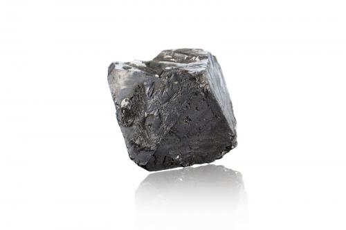 Alabandita con Grafito<br />Merelani Hills, Lelatema Mountains, Simanjiro District, Manyara Region, Tanzania<br />5 x 5 x 4 cm<br /> (Autor: Museo MIM)
