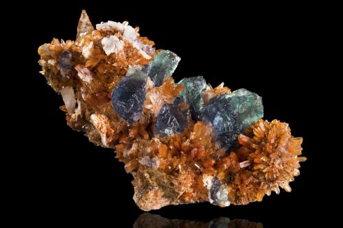 Creedite with Fluorite<br />Navidad Mine, Abasolo, Rodeo, Municipio de Rodeo, Durango, Mexico<br />20 x 10 x 10 cm / main crystal: 1.7 cm<br /> (Author: MIM Museum)