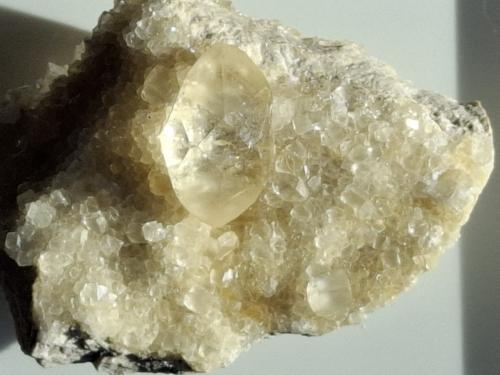 Calcite<br />La Sambre Quarry, Landelies, Montigny-le-Tilleul, Hainaut Province, Wallonia Region, Belgium<br />5,5 x 4,5 cm<br /> (Author: Volkmar Stingl)