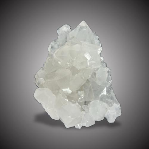 Cuarzo y Fluorita<br />Filón Josefa-Veneros, nivel 75, Coroña de Arriba-La Collada, zona minera de La Collada, Siero, Comarca Oviedo, Principado de Asturias (Asturias), España<br />7x6cm.<br /> (Autor: castrominerals)