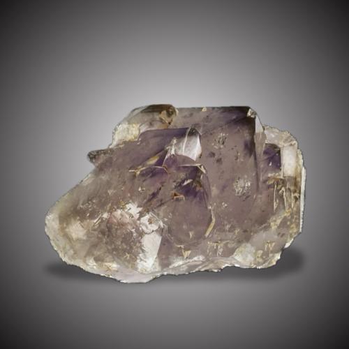 Cuarzo (variedad amatista)<br />Cantera del Vértice, Cerro Vértice, Villaviciosa de Córdoba, Comarca Valle del Guadiato, Córdoba, Andalucía, España<br />10,5x7,5cm.<br /> (Autor: castrominerals)