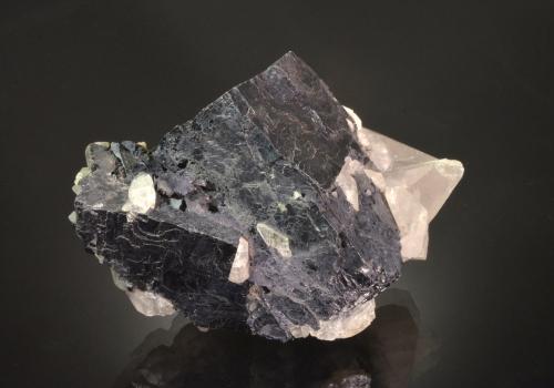 Galena<br />Eagle Picher Mine, Picher Field, Cardin, Tri-State District, Ottawa County, Oklahoma, USA<br />8.8 x 6.1 x 5.6 cm<br /> (Author: Michael Shaw)