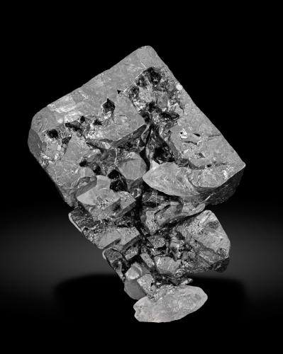Acantita<br />San Carlos Mine, La Luz, Municipio Guanajuato, Guanajuato, Mexico<br />1.7 × 1.2 × 1.0 cm<br /> (Autor: Jordi Fabre)