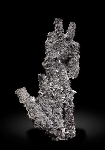 Sphalerite after Enargite, coated by Smithsonite and with minor Galena and Cuprite<br />Mina Tsumeb, Tsumeb, Región Otjikoto, Namibia<br />11.1 × 5.6 × 2.7 cm<br /> (Author: Jordi Fabre)