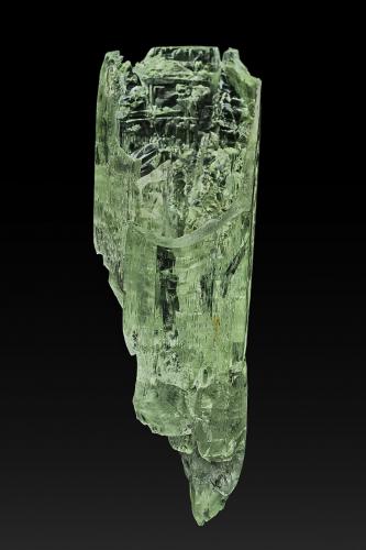 Beryl<br />Ponto do Marambaia, Caraí, Vale do Jequitinhonha, Minas Gerais, Brazil<br />15.8 x 6.0 cm<br /> (Author: am mizunaka)