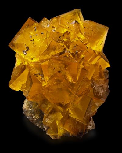 Fluorite with Calcite<br />Minerva I Mine, Rosiclare formation, Ozark-Mahoning group, Cave-in-Rock Sub-District, Hardin County, Illinois, USA<br />9 x 14 x 15.5 cm / main crystal: 6 cm.<br /> (Author: MIM Museum)