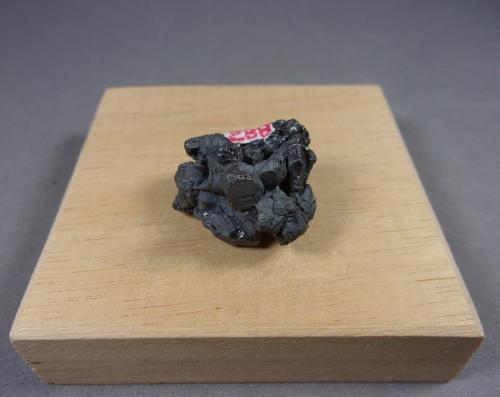 Argyrodita<br />Colquechaca (Aullagas), Provincia Chayanta, Departamento Potosí, Bolivia<br />2,3 x 2,1 x 1,9 cm. 11,78 g.<br /> (Autor: J. G. Alcolea)