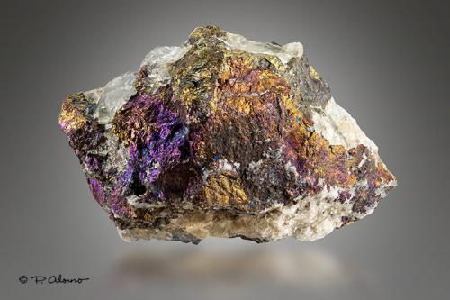 Calcopirita<br />Mina Le Burc, Zona Alban-Le Fraysse, Tarn, Occitanie, Francia<br />7cm x 4cm x 5cm<br /> (Autor: Pere Alonso)