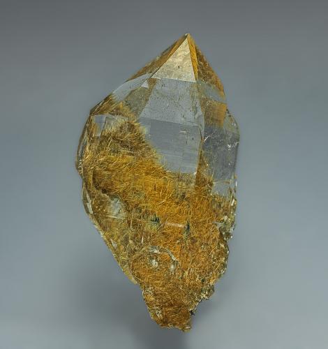 Quartz, Rutile<br />Manihar Valley, Kullu District, Himachal Pradesh, India<br />6.0 x 8.4 cm<br /> (Author: am mizunaka)