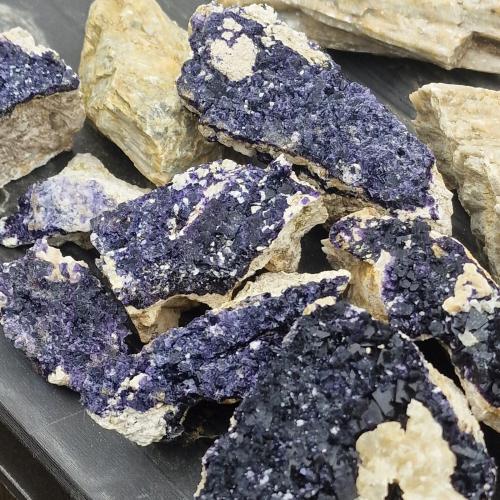 Fluorite<br />Dirtlow Rake, Castleton, High Peak District, Derbyshire, England / United Kingdom<br />15 cm<br /> (Author: Forrestblyth)