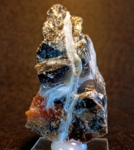 Ópalo<br />Cala de Enmedio, Níjar, Comarca Metropolitana de Almería, Almería, Andalucía, España<br />6 x 3 cm.<br /> (Autor: Felipe Abolafia)