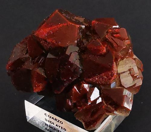 Quartz<br />Sidi Ayad (Sidi Ayed), Provincia Boulemane, Región Fès-Meknès, Marruecos<br />7cmx4cm<br /> (Author: Enrique Llorens)