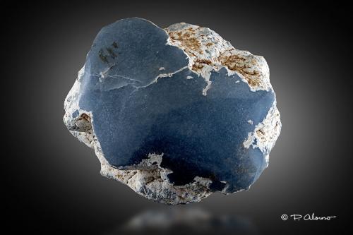 Anhidrita<br />Región Atacama, Chile<br />8cm x 6,5cm x 6cm<br /> (Autor: Pere Alonso)