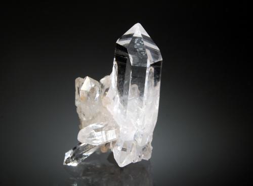 Quartz<br />Broken Bow, Condado McCurtain, Oklahoma, USA<br />5.3 x 3.5 x 3.3 cm<br /> (Author: Michael Shaw)