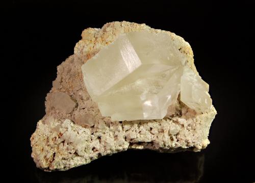 Calcite<br />U.S. Lime Company Quarry, Marble City, Sequoyah County, Oklahoma, USA<br />12.0 x 9.4 x 5.5 cm<br /> (Author: Michael Shaw)