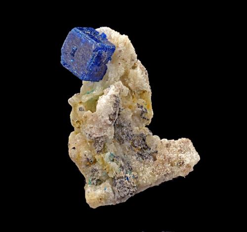 Boleite<br />Amelia Mine, Santa Rosalía (El Boleo), Boleo District, Municipio Mulegé, Baja California Sur, Mexico<br />11x14x9mm<br /> (Author: Carlos Pareja)