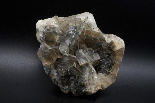 Fluorite<br />Chaillac Mine, rossignol vein, Chaillac, Le Blanc, Indre, Centre-Val de Loire, France<br />7 x 6 x 4 cm. / 210 g<br /> (Author: DanovskiM)