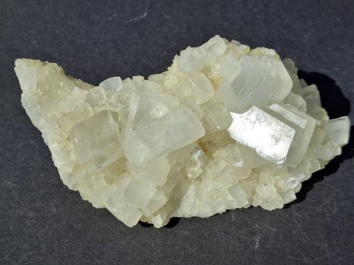 Calcite<br />Covelano (Göflan), Silandro (Schlanders), Val Venosta (Vinschgau), Autonomous Province South Tyrol, Trentino-Alto Adige (Trentino-Südtirol), Italy<br />10,5 x 5 cm<br /> (Author: Volkmar Stingl)