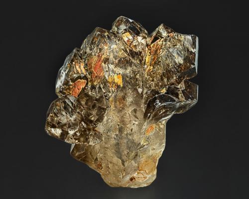 Quartz (variety smoky quartz)<br />Adams Hiddenite and Emerald Mine, Alexander County, North Carolina, USA<br />7.7 x 7.1 cm<br /> (Author: am mizunaka)