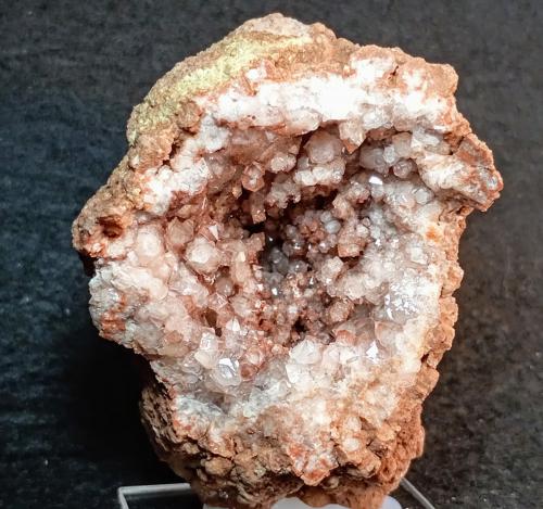 Cuarzo<br />Bailén, Comarca Sierra Morena, Jaén, Andalucía, España<br />6 x 5 cm.<br /> (Autor: Felipe Abolafia)