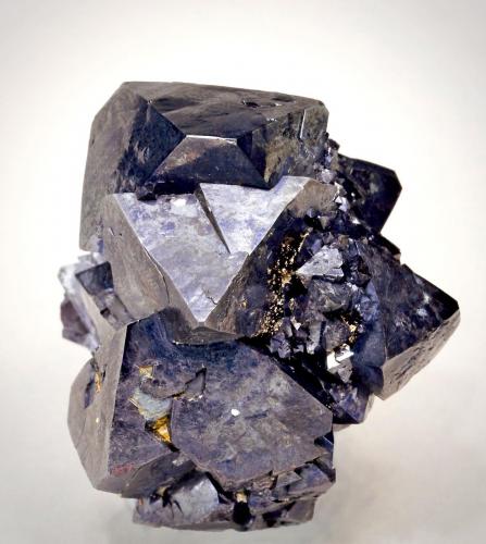 Cuprite with Silver<br />Poteryaevskoe Mine, Rubtsovsky District, Altai Krai, Russia<br />3.5 × 3.2 × 3 cm<br /> (Author: Jordi Fabre)